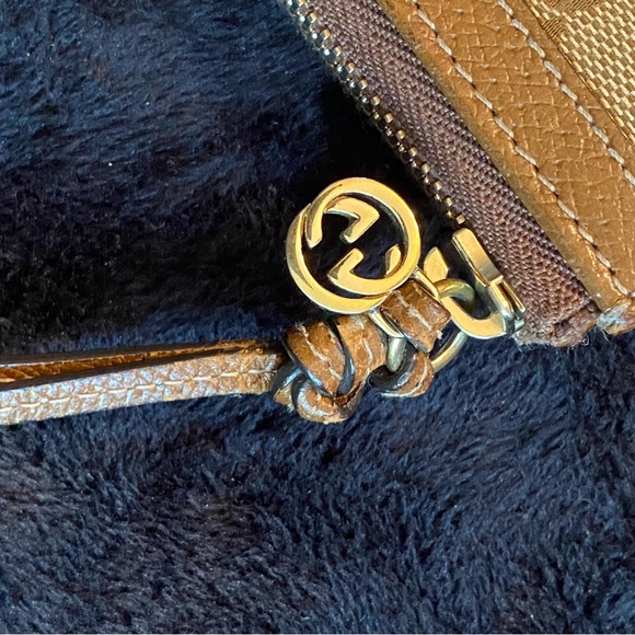 Gucci GG Bree Zip Around Wallet - Picture 5 of 15